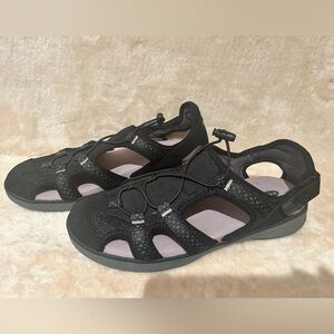 Dr. Scholl's Black Sporty Sandals